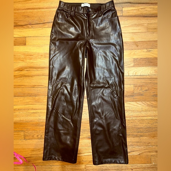 Abercrombie Curve Love Faux Leather The 90s Straight Leg High Rise Pants 29 - Picture 3 of 10